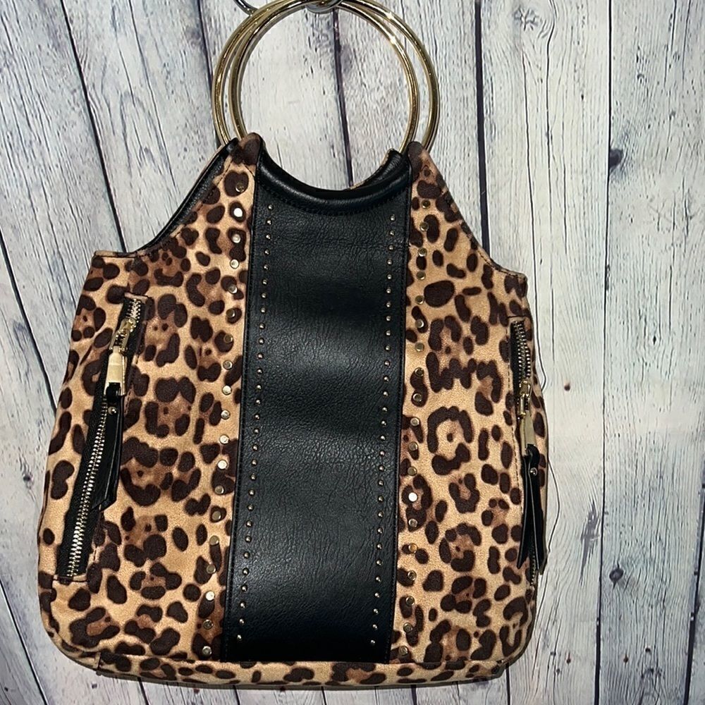 INC International Concepts Huw Bangle Purse